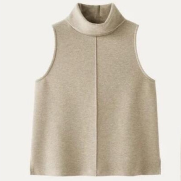 OGL MOVE Jackets & Blazers - OGL FuzzLuxe Turtle Neck Split Hem Top - Heather Beige Size S